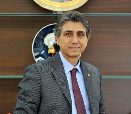 Fatih Belediyesi’nden Bir Kültür Hizmeti Daha… Fatih’in Rehber Kitabı Çıktı…