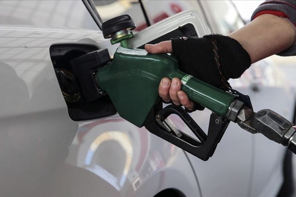 Benzine 19 kuruş zam