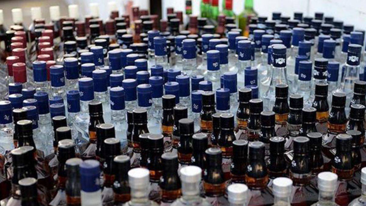 İstanbul'da 10 bin litre sahte içki ele geçirildi