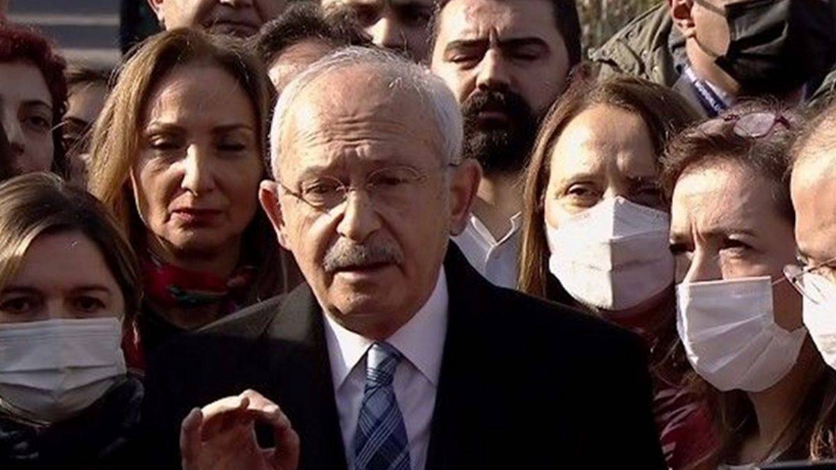 Kılıçdaroğlu'ndan M.E.Bakanlığı önünde açıklama