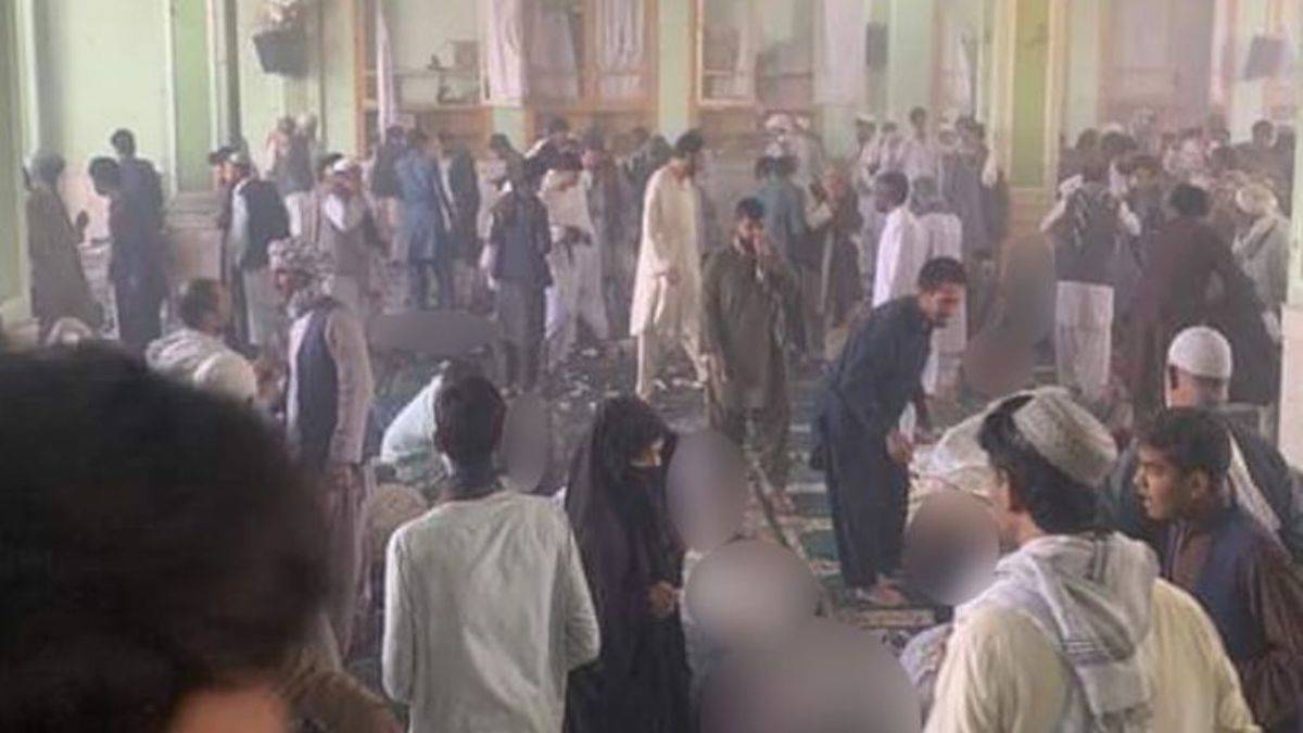 Afganistan’da camiye bombalı saldırı