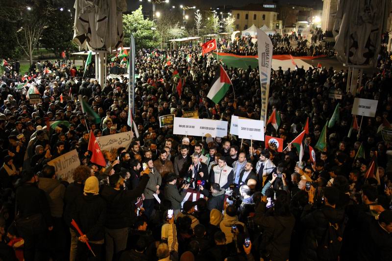 İşgalci İsrail İstanbul’da lanetlendi 