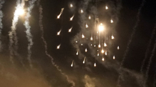 İsrail, Şifa Hastanesi'ni fosfor bombalarıyla  vurdu