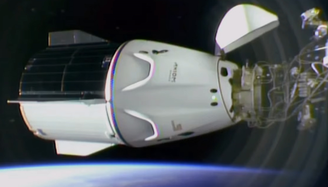 Gezeravcı'yı da taşıyan kapsül Uzay İstasyonu'na kenetlendi