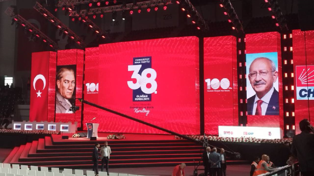 Şaibeli kurultay davası ertelendi