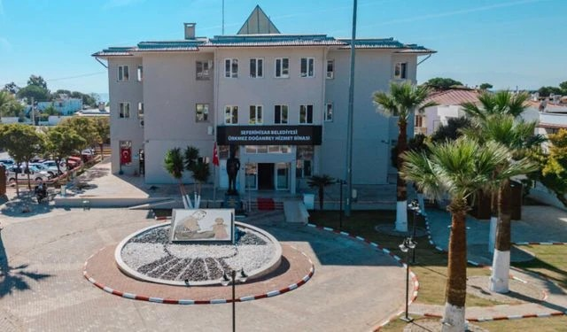 Seferihisar belediyesine 2. dalga operasyon!