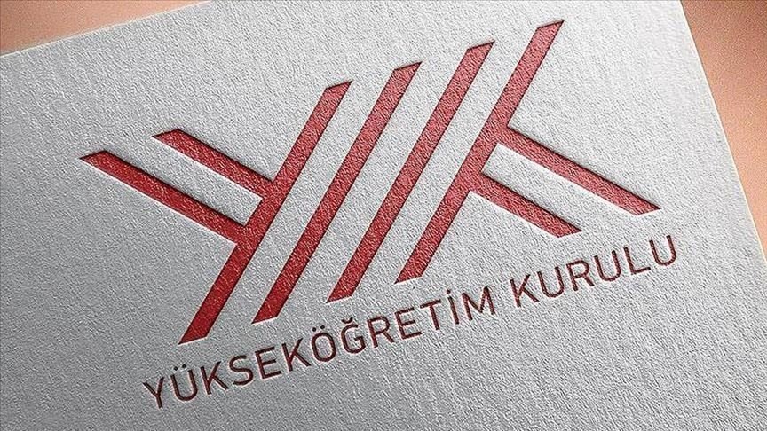 ÖSYM Başkanı Prof. Dr. Bayram Ali Ersoy’un açıklamasıyla netleşen takvime göre üniversite kayıt işlemleri ve e-kayıt tarihleri belli oldu.
