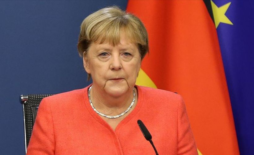 Merkel: AB ile Türkiye vize serbestisi konusunu