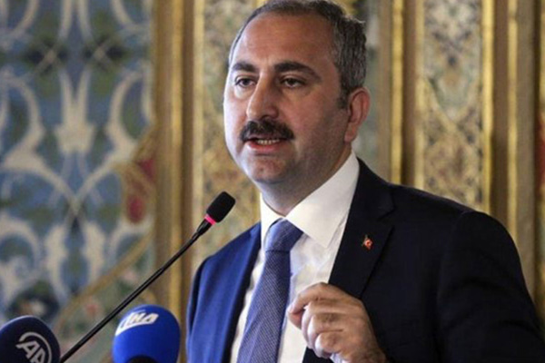 CHP li Sağlar a Adalet Bakanı Gül den den