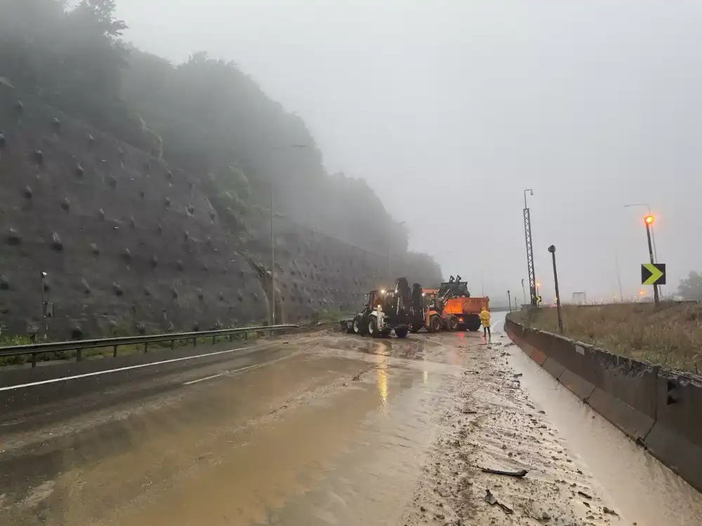 İstanbul istikameti trafiğe