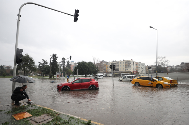 Antalyada Metrekareye 300 kilogramın üzerinde yağış